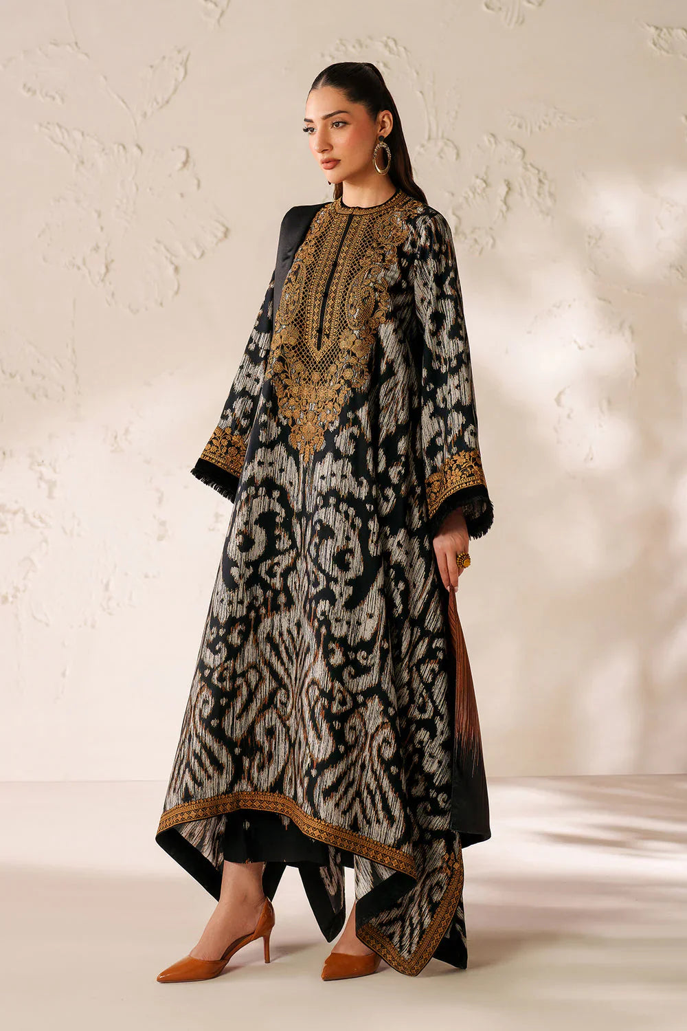 3 Piece Stitched Lawn Suit - Ready To Wear