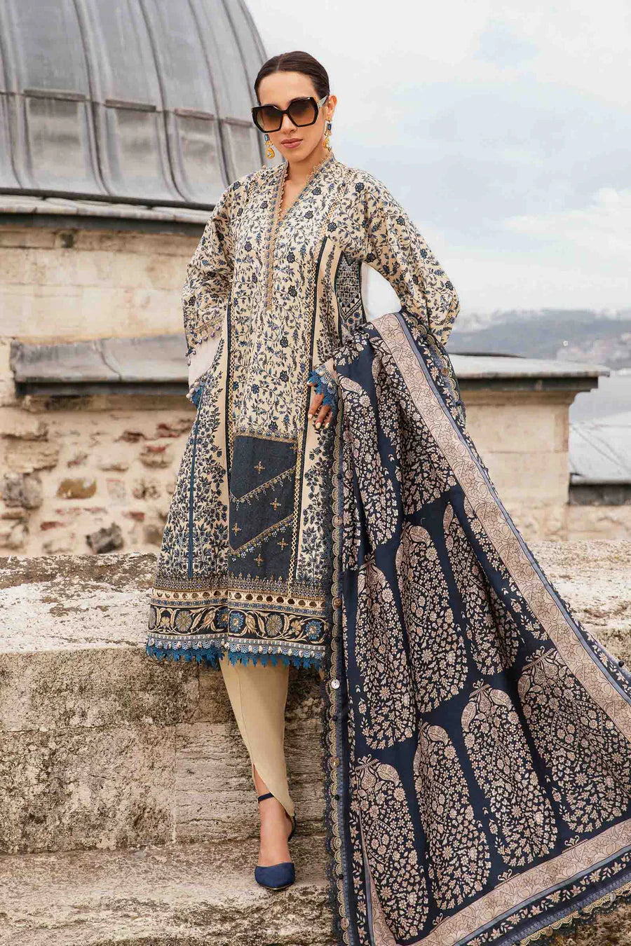03-Piece Lawn Suit With Chikankari Embroidery - Ready To Wear