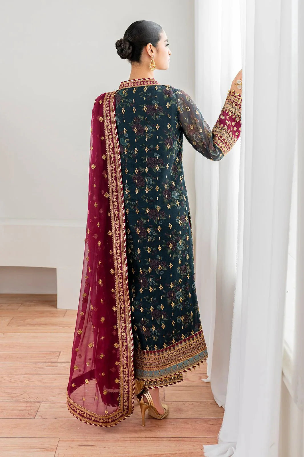 03 Piece Stitched Chiffon Embroidery Suit - Ready To Wear