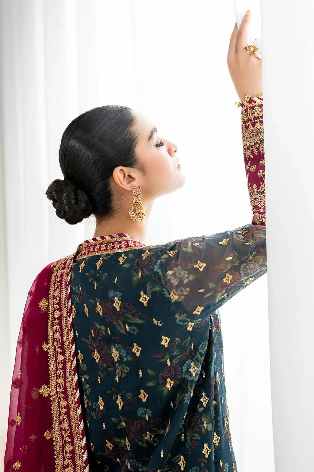 03 Piece Stitched Chiffon Embroidery Suit - Ready To Wear
